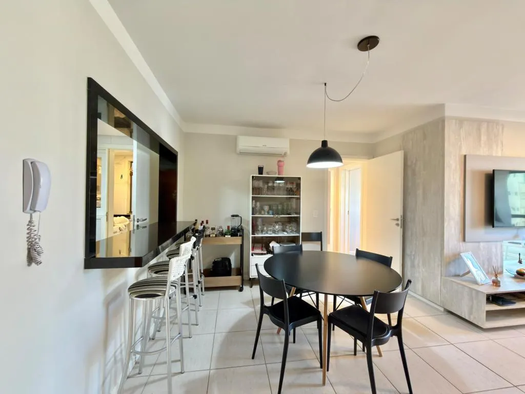 Imagem Apartamento 2 Dormitórios - Bairro Centro