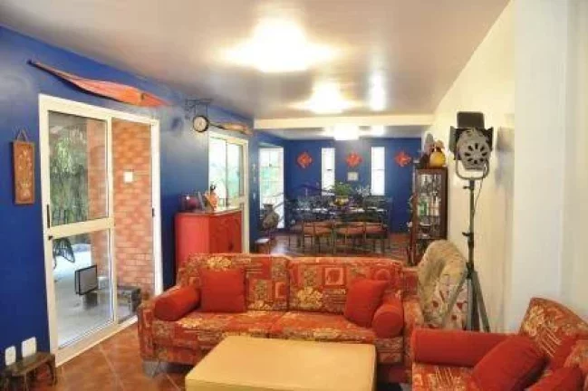 Foto do imóvel Ótima casa de 4 Dormitórios 2 suites 5 banheiros