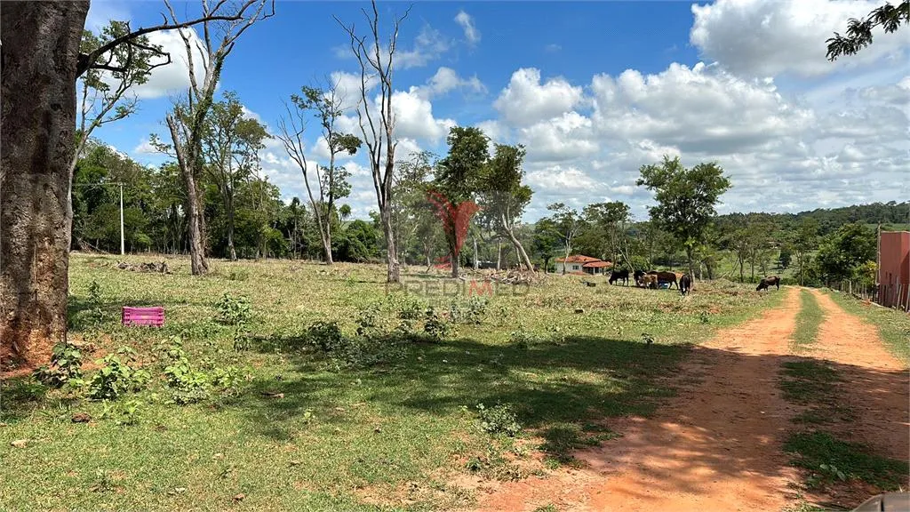 Imagem Fazenda/Sítios/Chácaras de 3 quartos, 137m² no bairro Águas Claras, em Iacanga