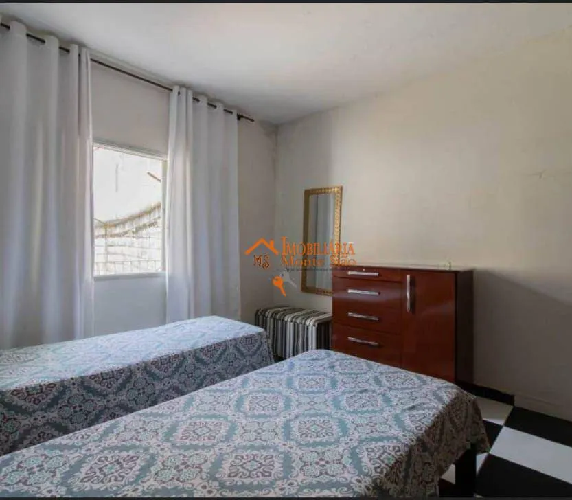 Imagem Casa com 3 dormitórios à venda, 252 m² por R$ 350.000,00 - Jardim São Domingos - Guarulhos/SP