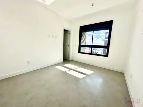 Imagem Apresentamos este elegante apartamento novo, nunca habitado, que une conforto, tecnologia e localiza...
