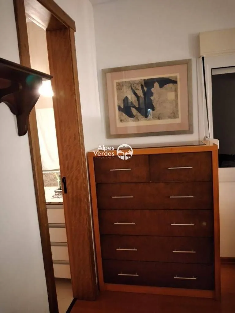 Imagem Vende-se Apartamento em condomínio de Gramado RS, com 2 quartos