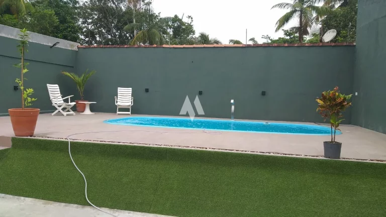 Imagem Casa na Praia de Boracéia poucos metros do mar