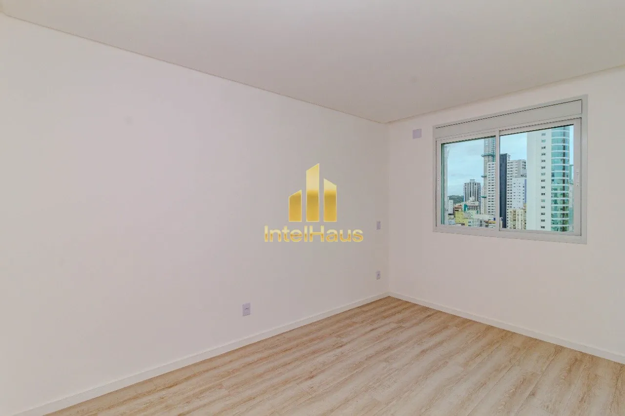 Imagem Descubra o Luxo Clássico no Edifício Villa Alba: Seu Refúgio Exclusivo em Balneário Camboriú!
I...