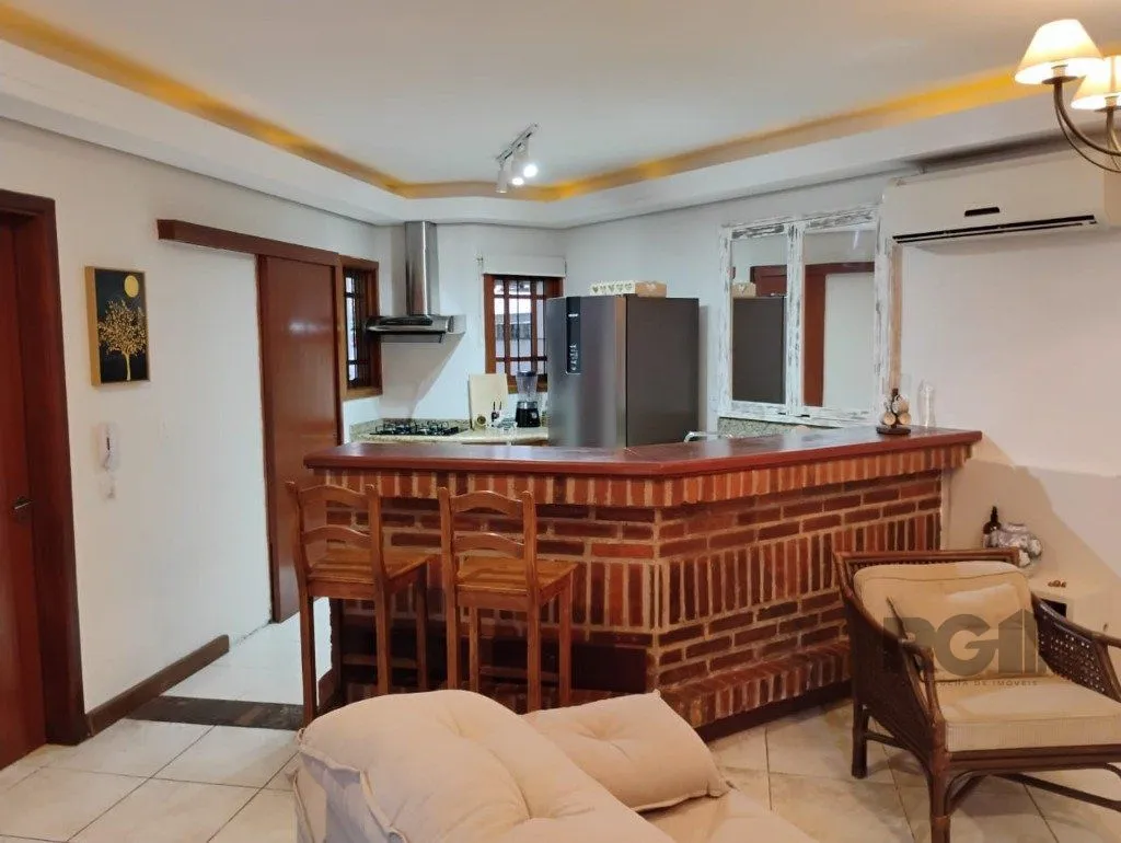 Imagem Casa em condomínio de 166m², 3 suítes 1 vaga do bairro Jardim Isabel