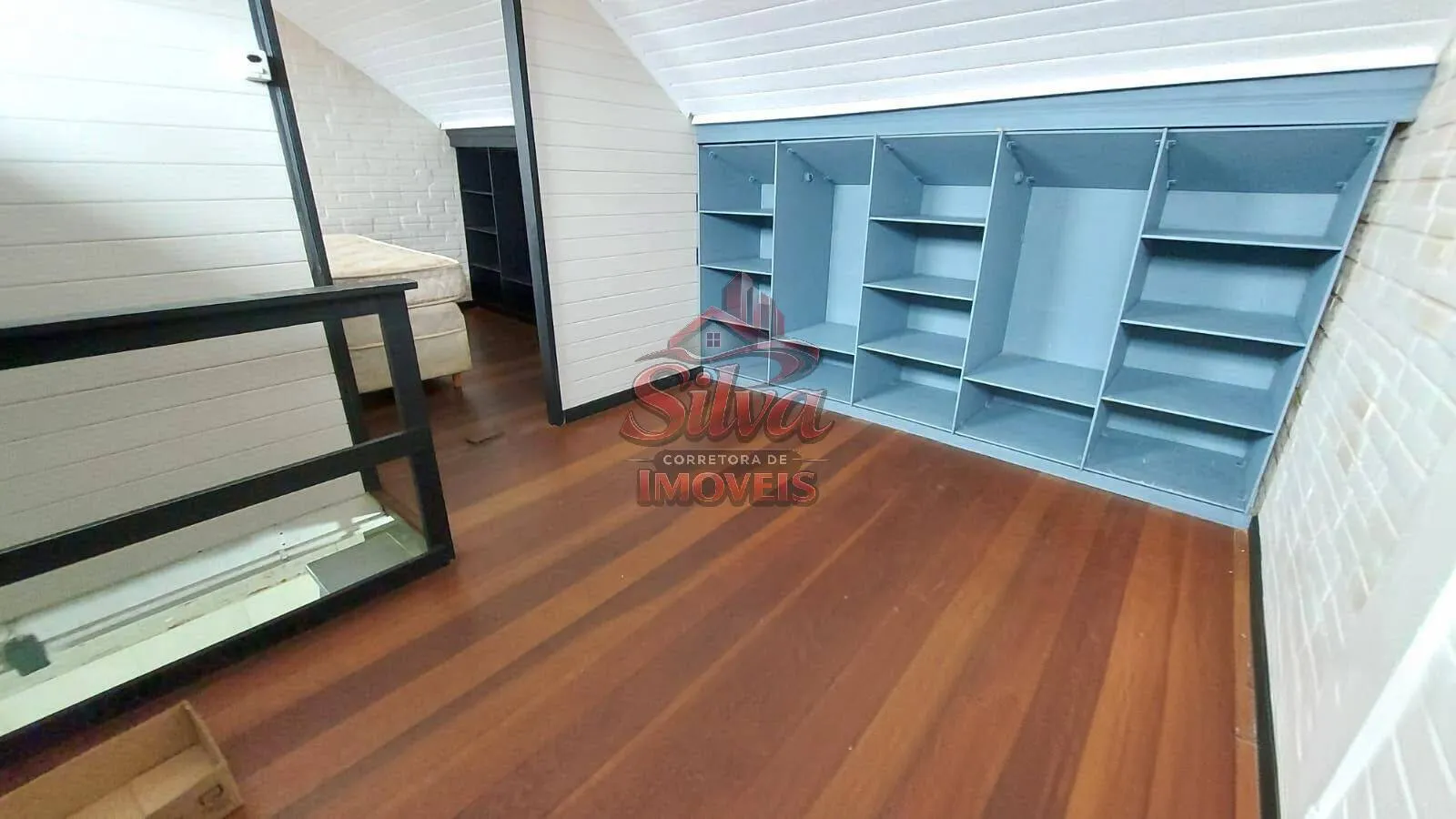 Imagem Casa com suíte à venda em Imbé com lareira e 103m²