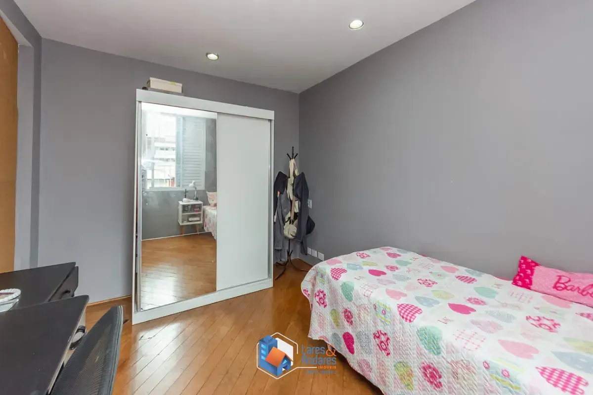 Imagem Sobrado para venda em Perdizes com 4 quartos, sendo 1 suíte, 110m²
