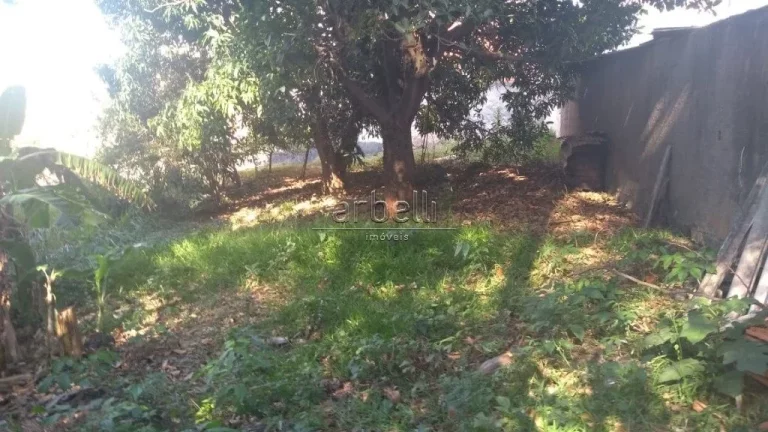 Imagem Terreno com 1.630 metros quadrados ( medida 36 X 45 ) aproximadamente. Terreno em bico, com pequeno ...