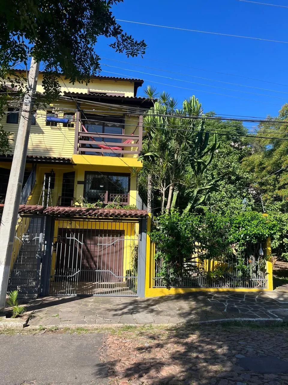 Imagem Casa à Venda em Sarandi - 3 Dormitórios, 1 Suíte, 2 vagas