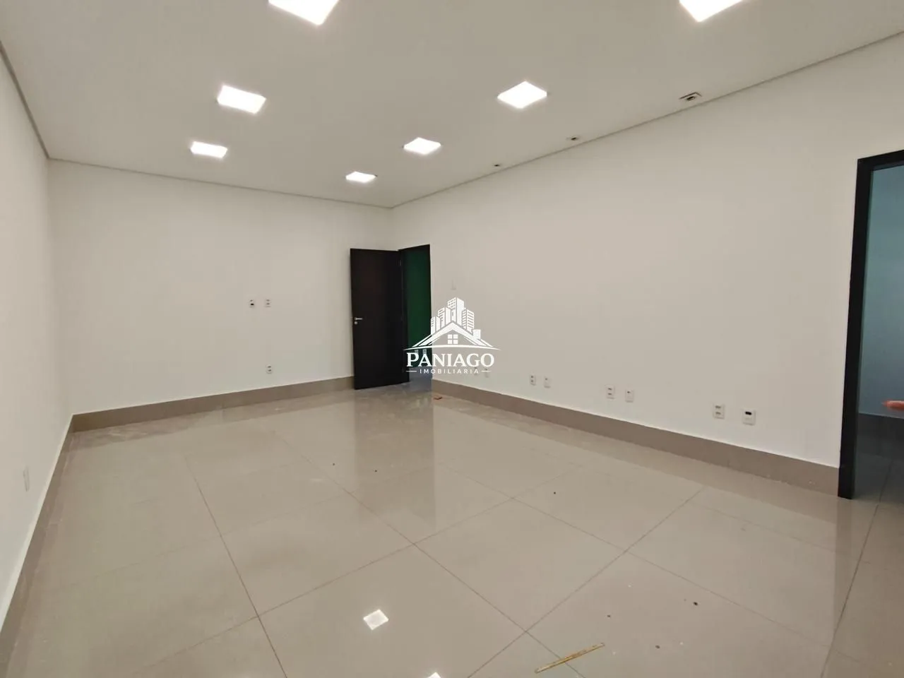 Imagem Salão Comercial para Locação na região do Santa Rosa | Próximo à Av Miguel Sutil