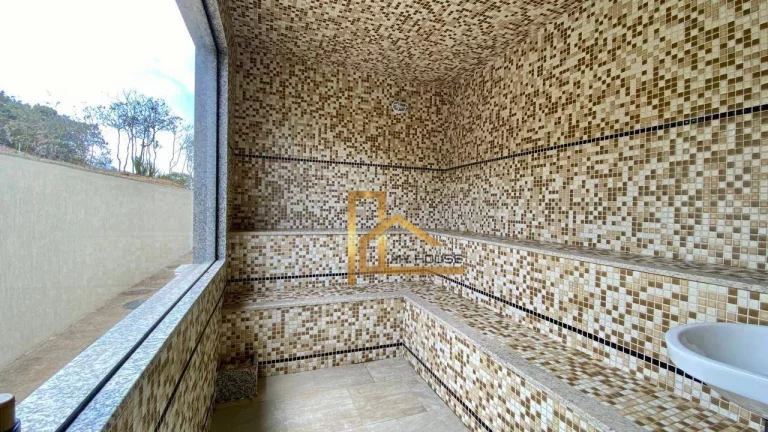 Imagem Casa em com 3 quartos sendo 1 suíte em Condomínio Clube na Região de Albuquerque em Teresópolis-RJ