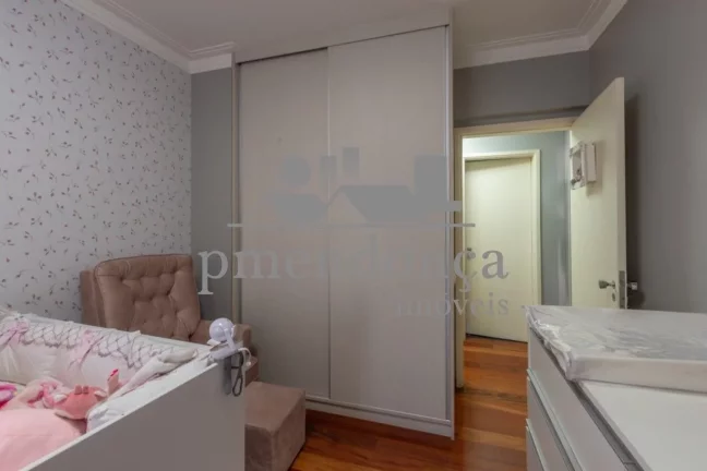 Imagem Apartamento reformado a venda em Pinheiros com 3 quartos e 2 vagas, 105m².
