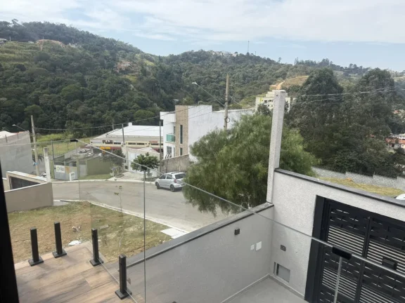 Imagem Linda Casa com Piscina no Residencial Nova Jaguari