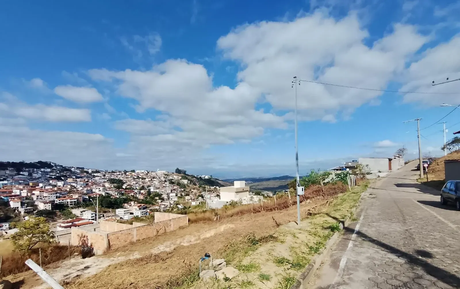 Foto do imóvel Terreno à Venda, 300 m² em rua Santo André, 70 - Diamantina, Diamantina - MG