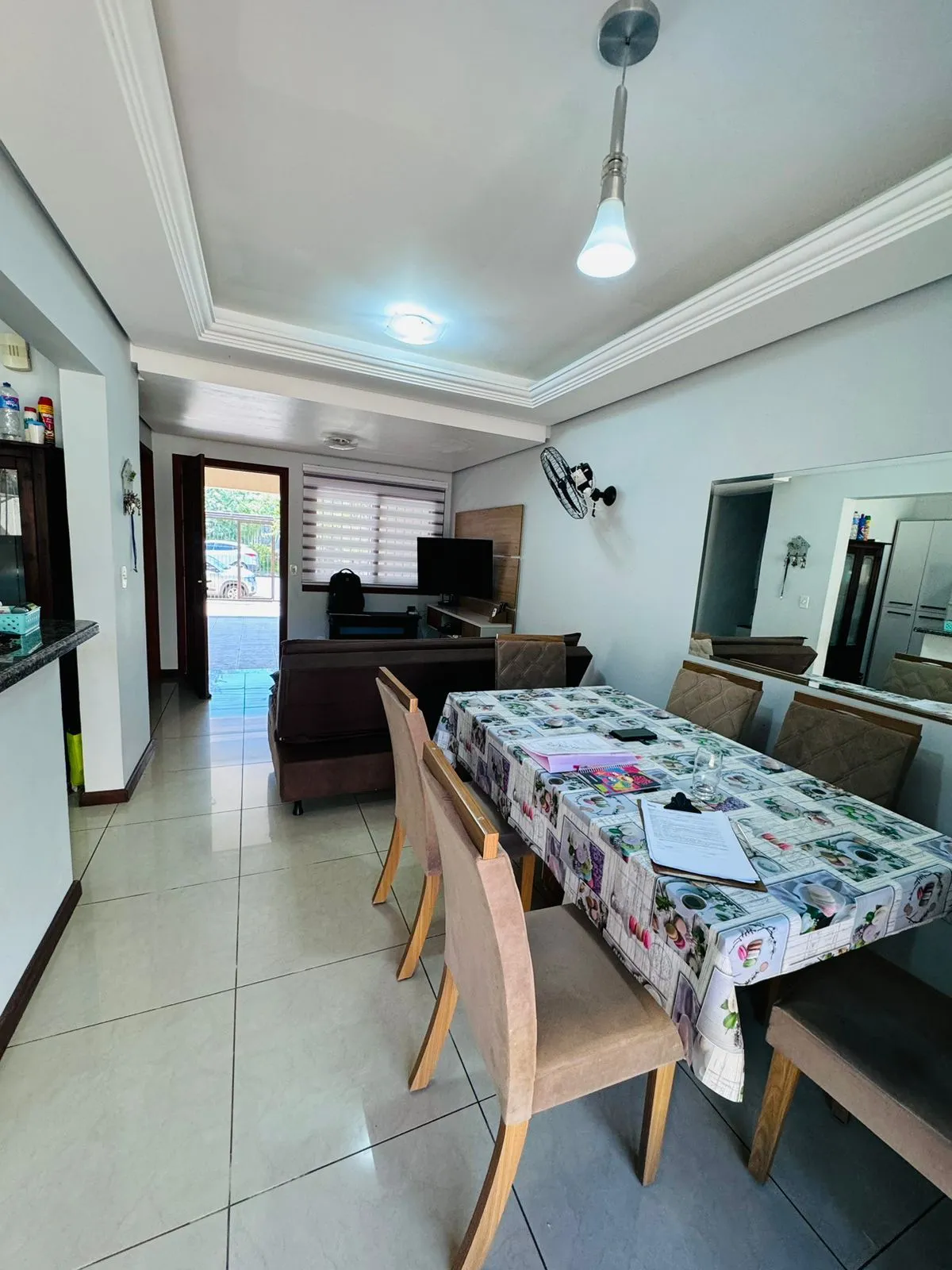 Imagem Casa no bairro Hípica - 3 dormitórios