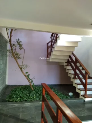 Imagem Imperdível: Casa de Luxo no Jardim da Saúde, São Paulo - 3 quartos, 3 suítes, 3 salas, 4 banheiros, 4 vagas - 510 m²