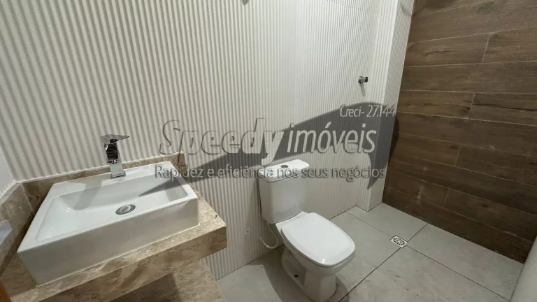 Imagem Casa em Santos para venda 3 dormitórios.