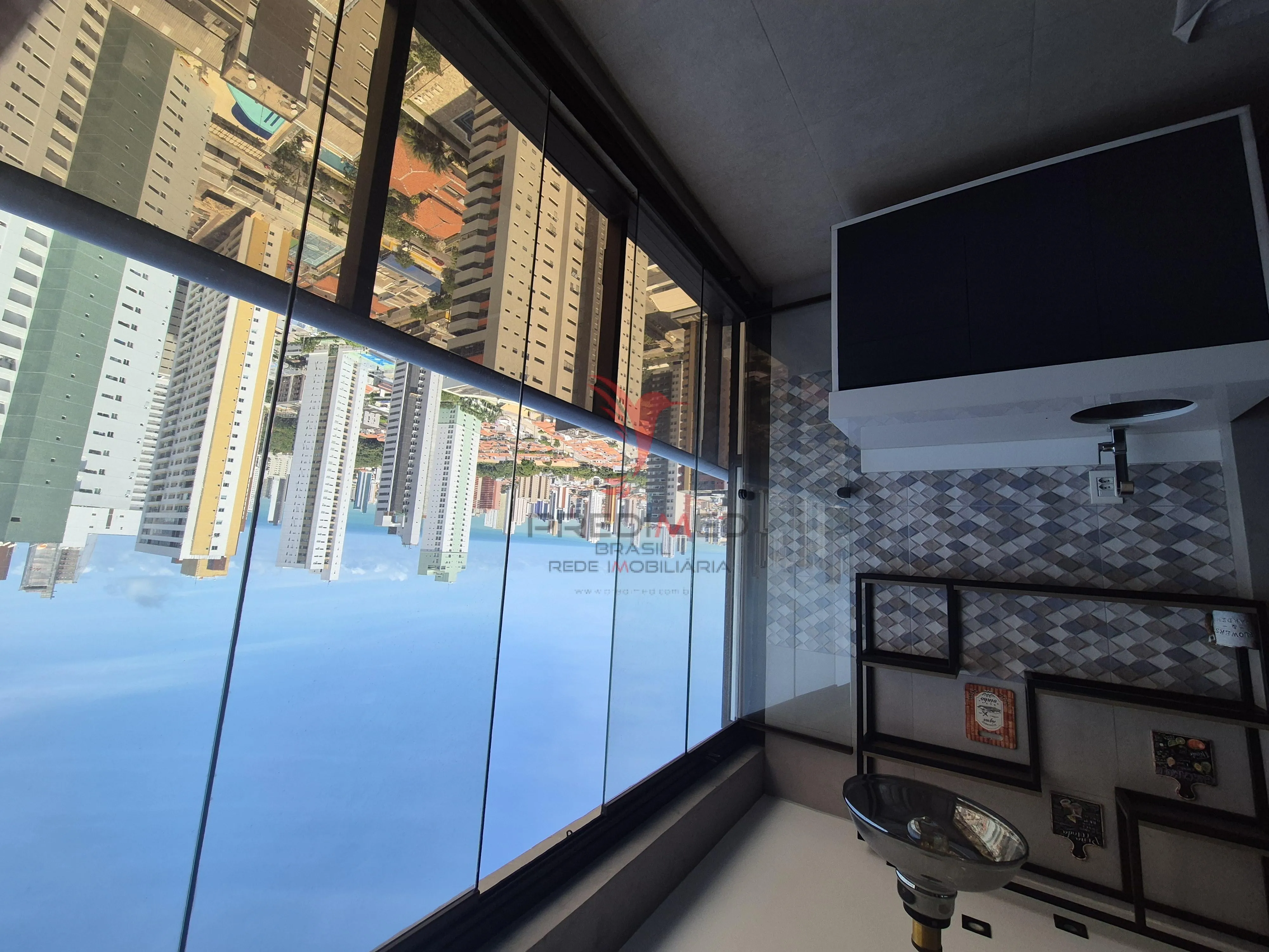 Imagem Apartamento andar alto , vista mar, varanda , 2 Vagas de Garagem, Brisamar . João Pessoa