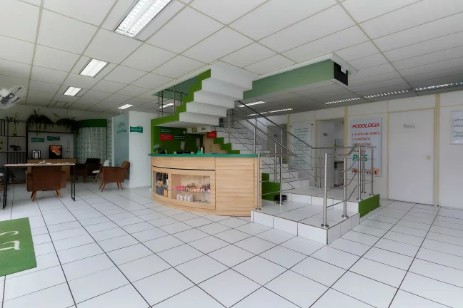 Imagem Prédio comercial mobiliado para investidor com 394,96m2 em Santa Felicidade em Curitiba