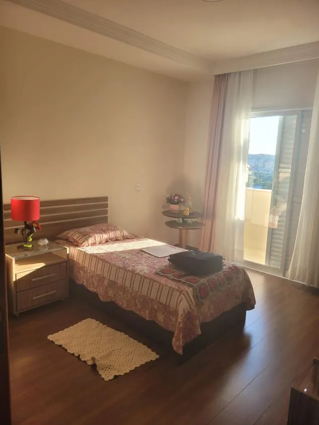 Imagem Casa Moderna e Sofisticada no Villagio Fiorentino - Valinhos | 3 Dorms, Suíte Master, Área Gourmet Premium