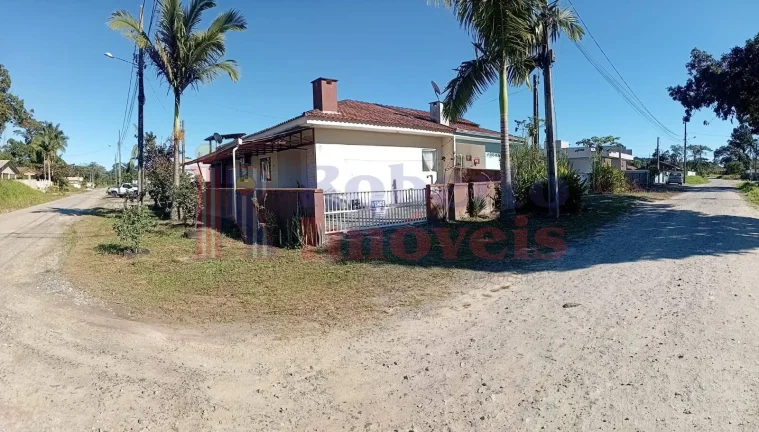 Imagem OPORTUNIDADE IMPERDÍVEL! CASA DE ESQUINA GEMINADA PRONTA PARA MORAR !