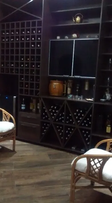 Imagem Luxuosa casa em condomínio à venda em Santana de Parnaíba, São Paulo-SP: 4 quartos, 2 suítes, 3 salas, 5 banheiros, 6 vagas, 480m².