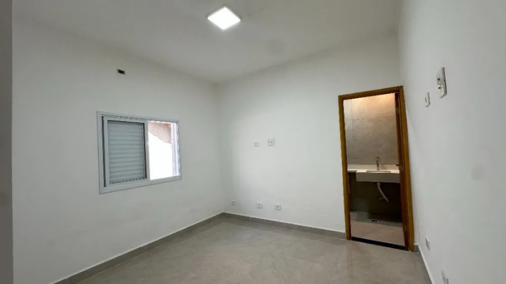 Imagem CASA COM 70,00 m² - MIRIM - PRAIA GRANDE SP