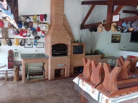 Imagem VENDA CHACARA CONDOMINIO SANTA ISABEL Excelente oportunidade!Com A/T 580m² e A/C 120m² distribuídos em 2 dormitórios sendo 1 suíte, sala.CONSULTE-NOS.