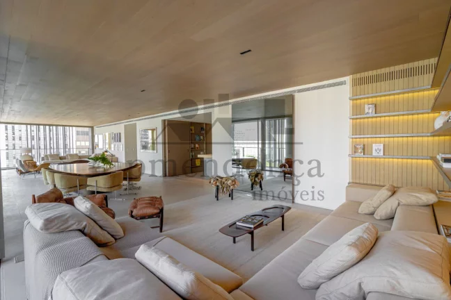 Imagem Apartamento a venda em Pinheiros com 232m², 3 suítes e 3 vagas