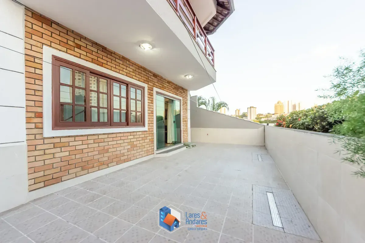 Imagem Sobrado para venda em Freguesia do Ó com 3 quartos, sendo 3 suítes, 456m²