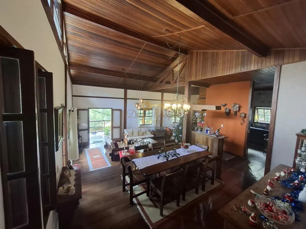 Imagem Casa em Condomínio para Venda em Teresópolis / RJ no bairro Green Valley