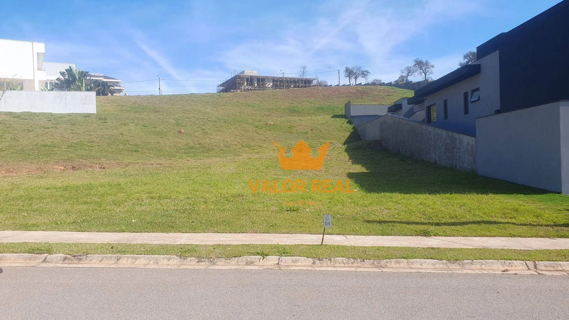 Imagem Terreno de Alto Padrão Malota - Condomínio Jardim Atenas - 700 m2 - Pronto para Construir.