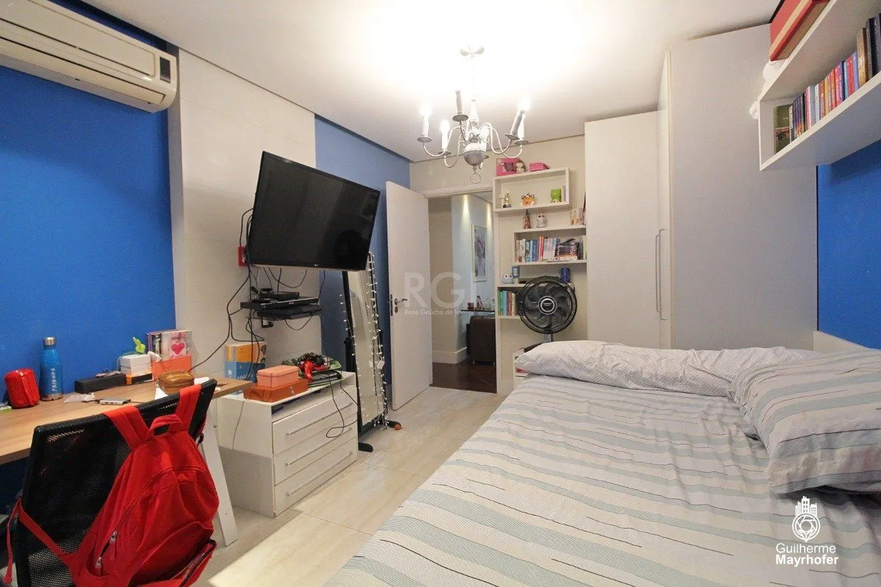 Imagem Casa para Venda - 650m², 4 dormitórios, sendo 3 suites, 4 vagas - Chácara das Pedras