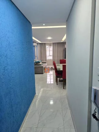 Imagem Apartamento com 3 dormitórios à venda, 107 m² por R$ 650.000,00 - Itararé - São Vicente/SP