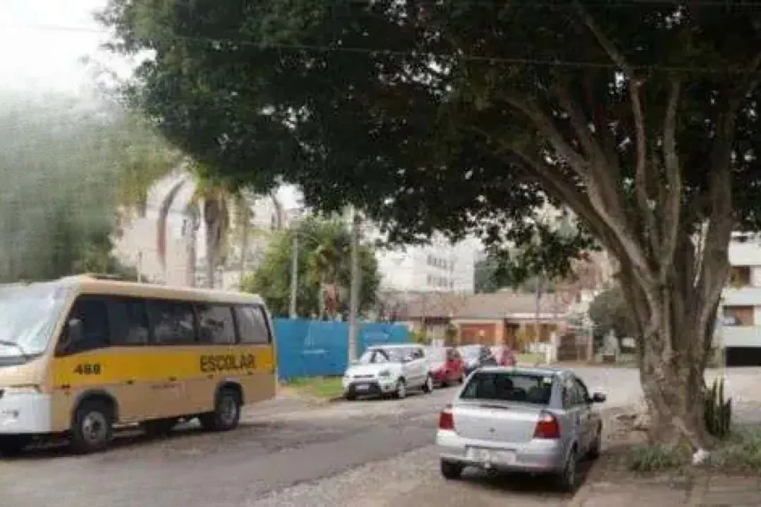 Imagem Vende-se terreno comercial bairro Auxiliadora