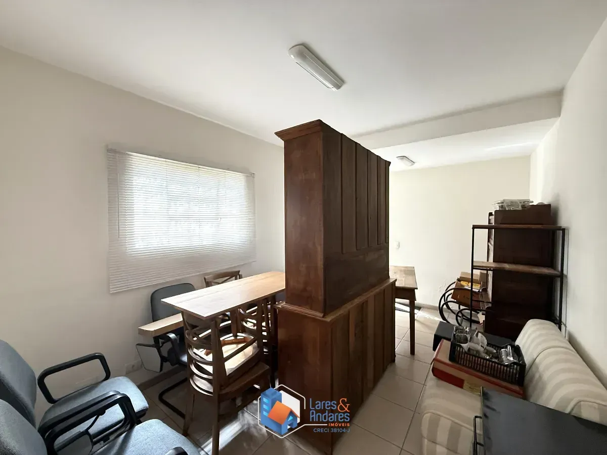 Imagem Sobrado para venda em Perdizes com 9 quartos, 213m²