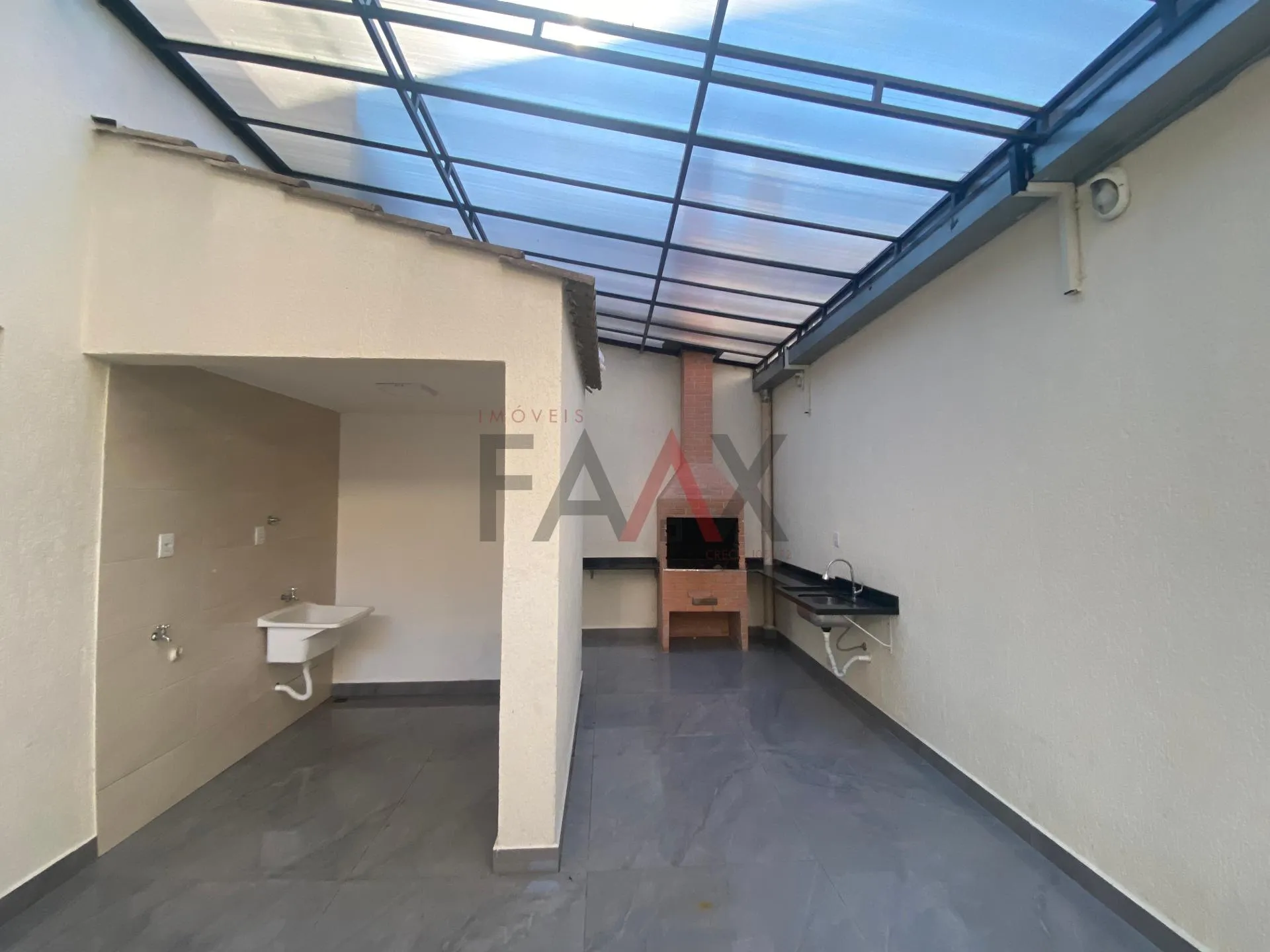 Imagem Sobrado com 4 dormitórios para locação,168.55 m², Alto da XV, GUARAPUAVA - PR