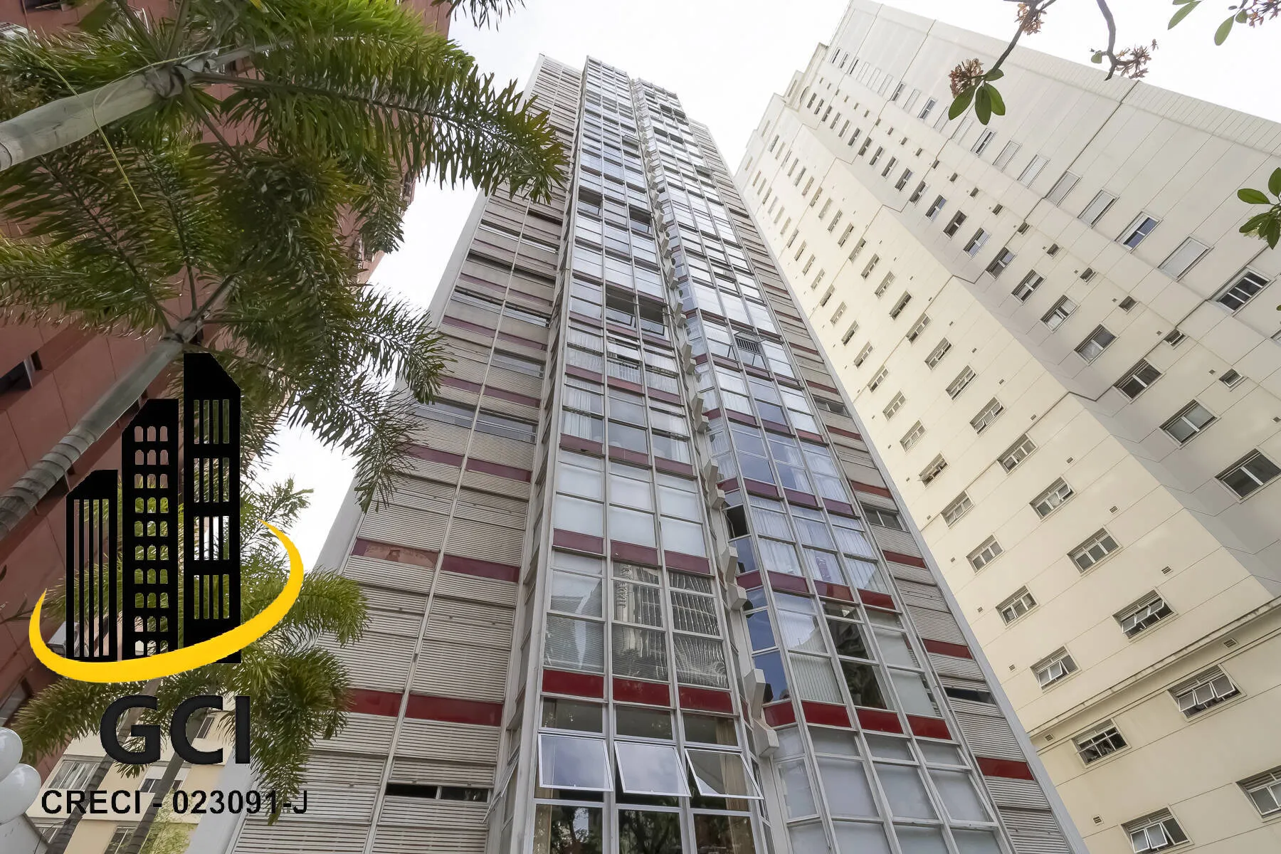 Imagem 141m2 reformado, com 3 suítes, e ao lado do Dante