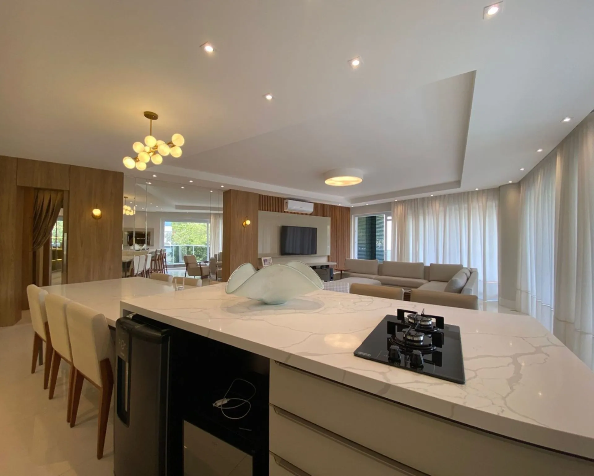 Imagem Apartamento 4 suítes, 230 m², em Jurerê In