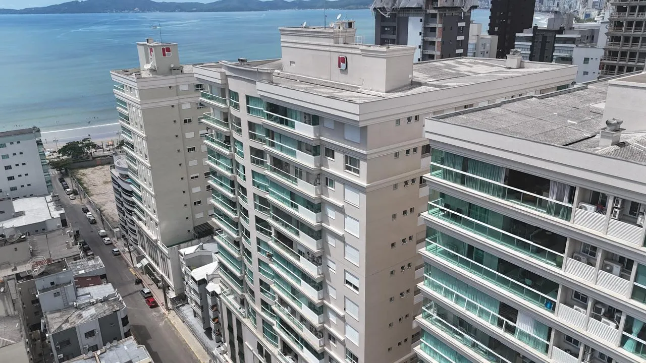 Imagem Apartamento com vista para o mar à venda com 209m2 por R$ 4.200.000,00