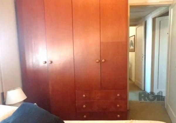 Imagem Apartamento de 2 dormitórios no bairro Cidade Baixa