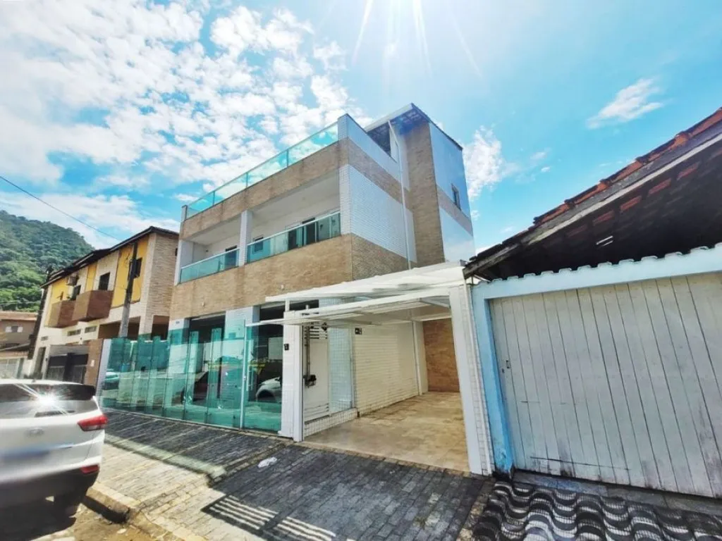Imagem CASA COM 280,00 m² - CANTO DO FORTE - PRAIA GRANDE SP
