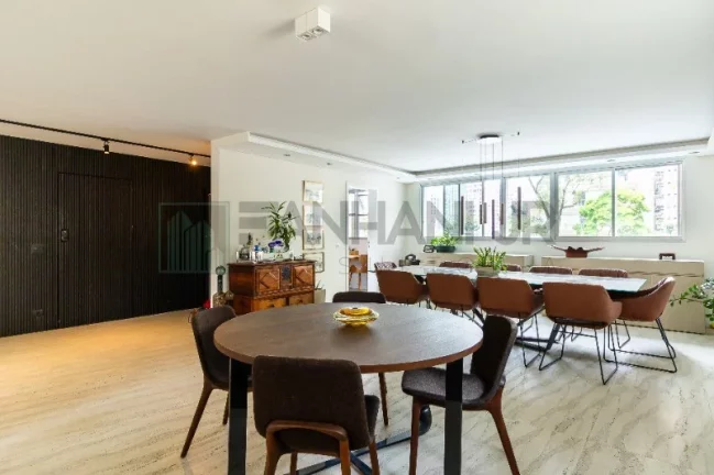 Imagem Apartamento de alto padrão para locação no Itaim Bibi, São Paulo-SP: 3 quartos, 3 suítes, 4 salas, 5 banheiros, 3 vagas, 280m².