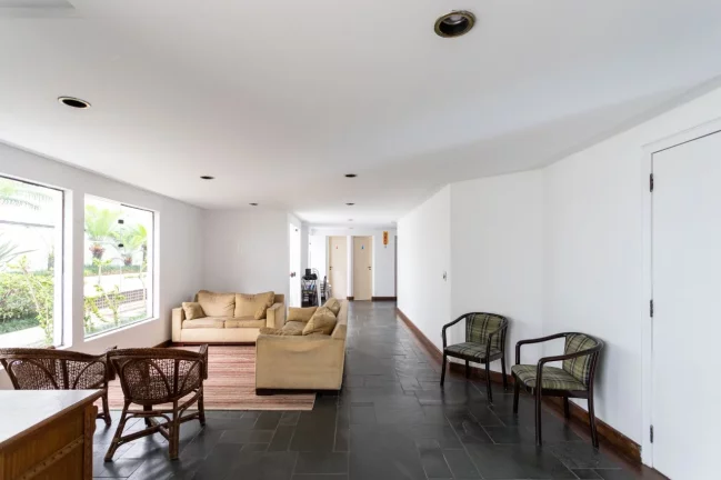 Imagem CONDOMÍNIO PORTO CERVO - Vende-se apto de 149m² (Unidade de Revenda), a 854m do Metrô Moema!
