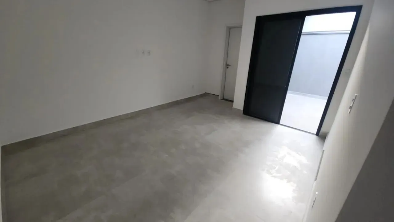 Imagem Imperdível! Casa em condomínio à venda em Sorocaba-SP, bairro Wanel Ville, 3 quartos, 3 suítes, 1 sala, 4 banheiros, 2 vagas, 132m².
