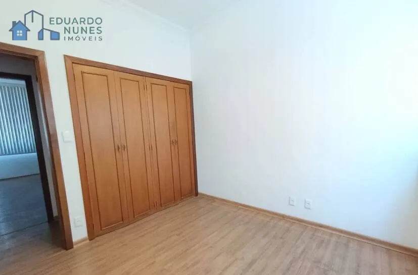 Imagem APARTAMENTO COM 03 QUARTOS, VAGA DE GARAGEM NO CENTRO!!!!!