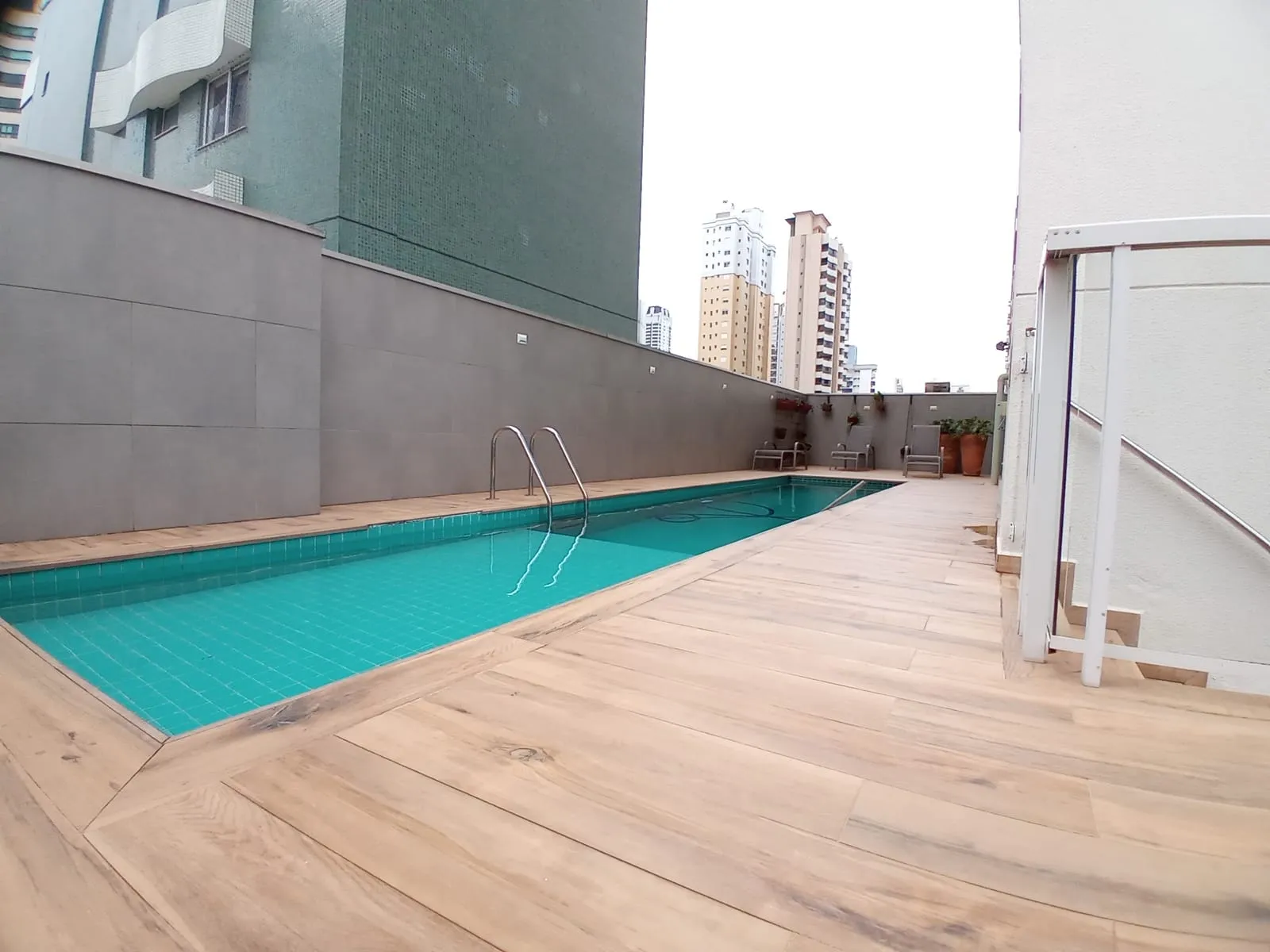 Imagem Apartamento 2 SUÍTES + Home Ofiice, Bairro Centro - Balneário Camboriú-SC
