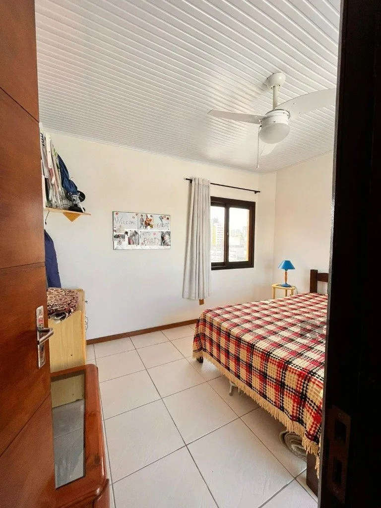 Imagem Cobertura para Venda - 120m², 3 dormitórios, sendo 1 suites, 1 vaga - Centro