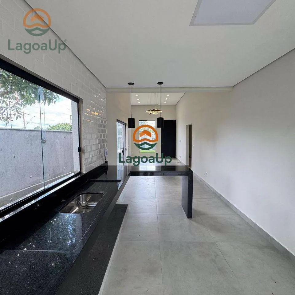 Imagem Casa com 3 dormitórios à venda, 170 m² por R$ 1.060.000,00 - Shalimar - Lagoa Santa/MG