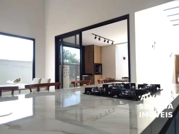 Imagem Linda casa térrea à venda no Condomínio Una em Itu SP